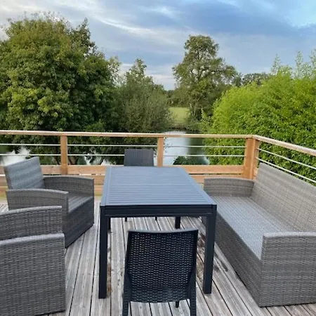 Chalet Cosy A La Fleche Avec Terrasse Et Vue Riviere - Fr-1-410-424 Exterior foto