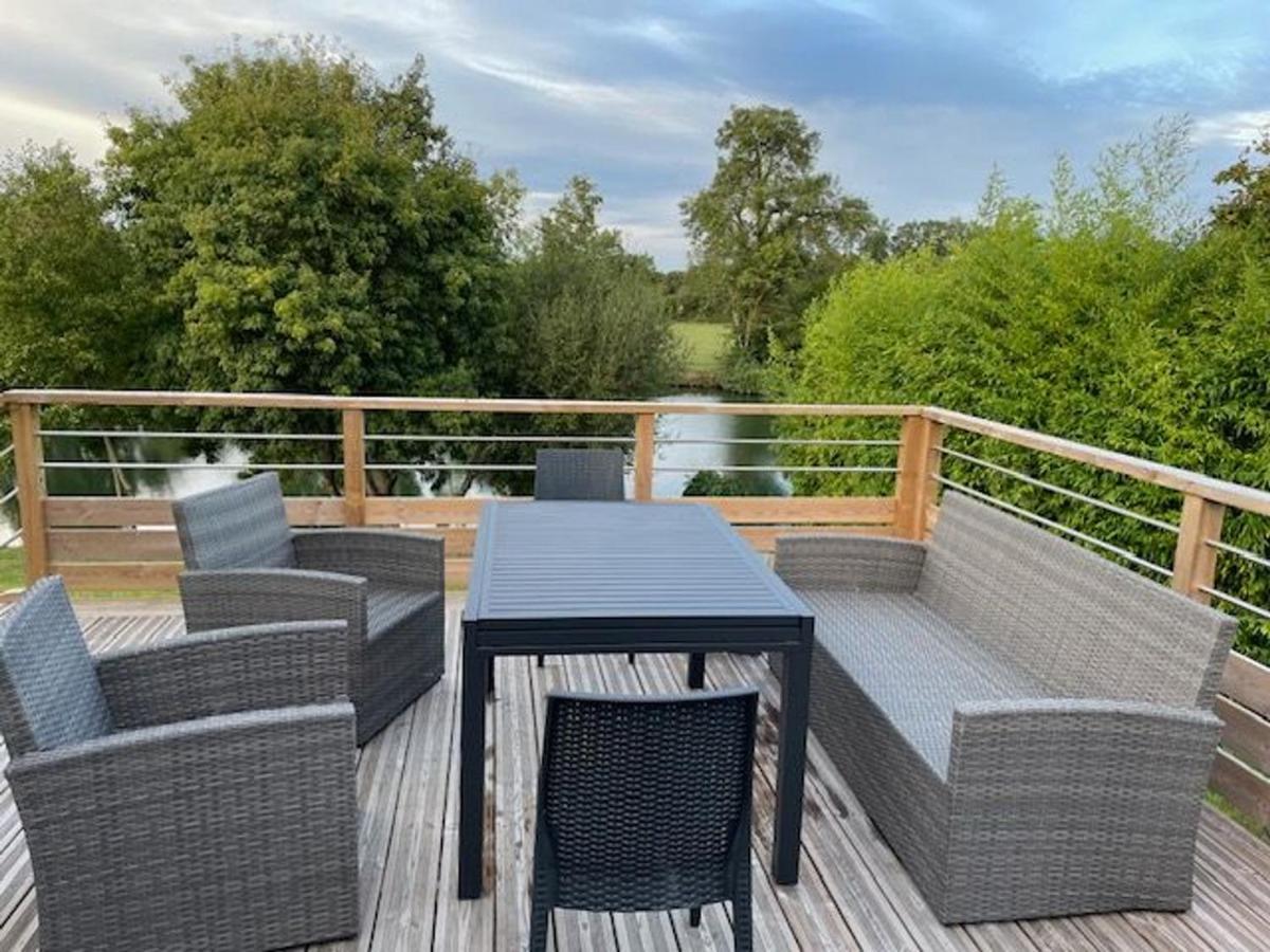 Cosy A Avec Terrasse Et Vue Riviere - Fr-1-410-424 * La Flèche