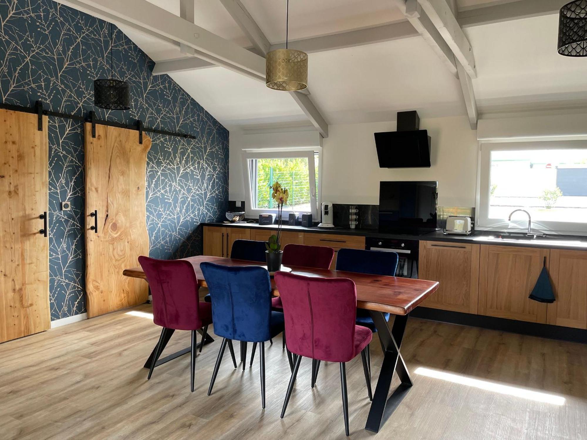 Cosy A Avec Terrasse Et Vue Riviere - Fr-1-410-424 *