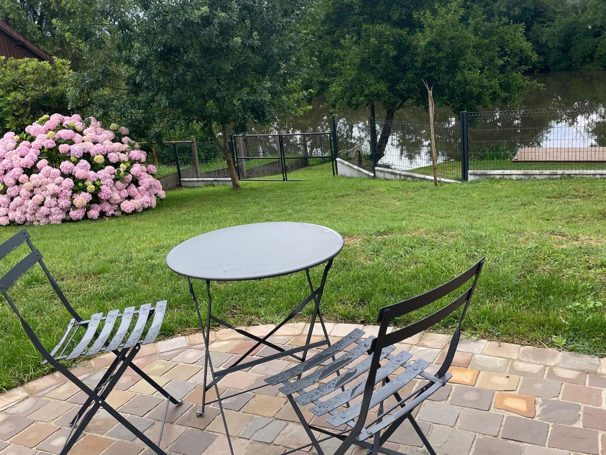 Holiday home Cosy A Avec Terrasse Et Vue Riviere - Fr-1-410-424 La Fleche